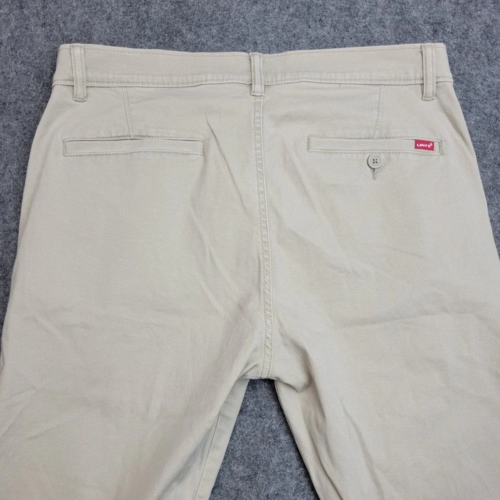 Levis XX Chino Pants Mens 33x30 Tan Stretch Flat Front‎ Standard Tapered Leg